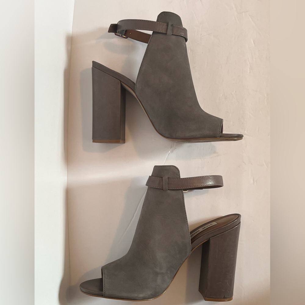 Steve Madden Gray Peep-Toe Block Heel Sandals - Picture 14 of 15